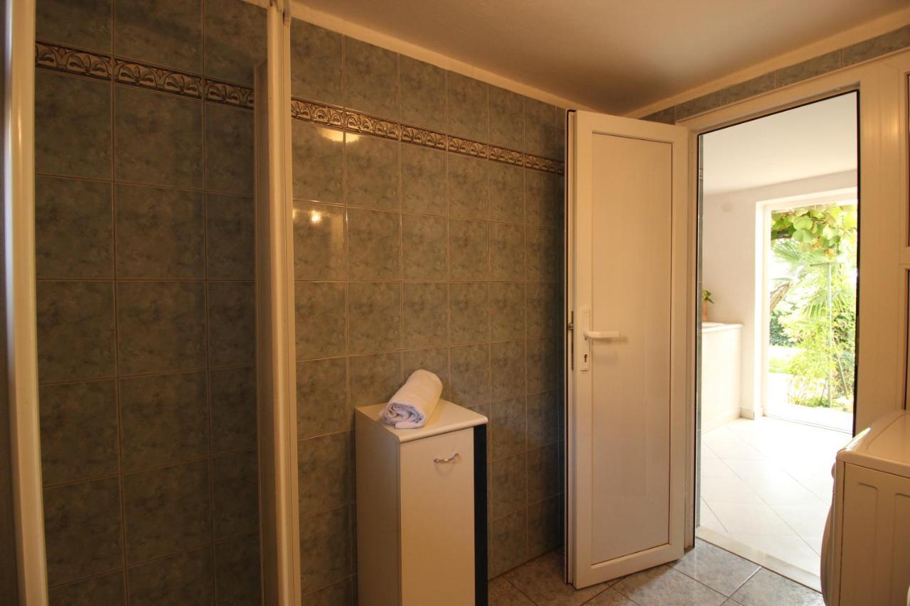 Gianna 2, 600 M From The Apartment Novigrad (Istria)