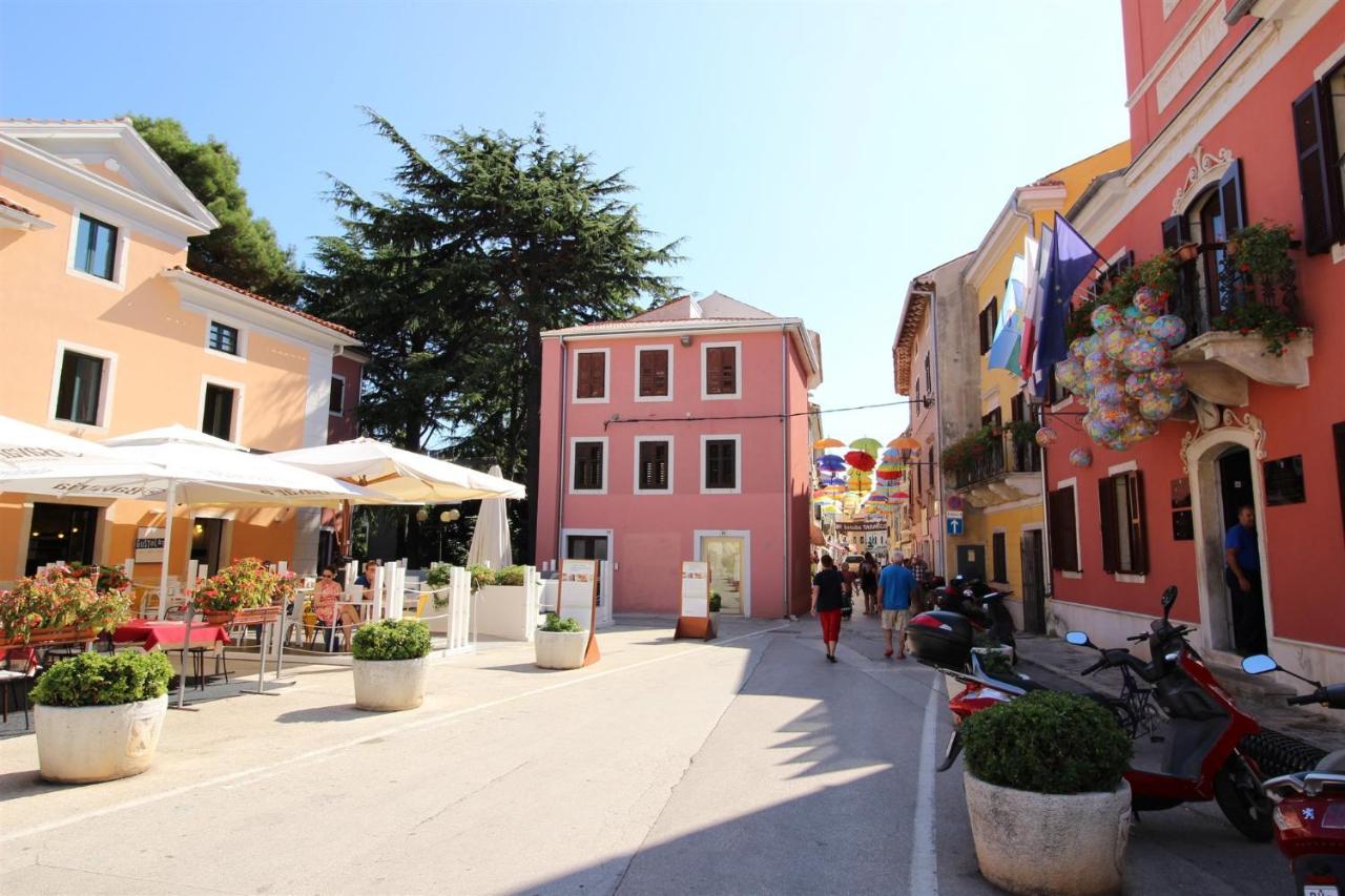 Gianna 2, 600 M From The Apartment Novigrad (Istria)